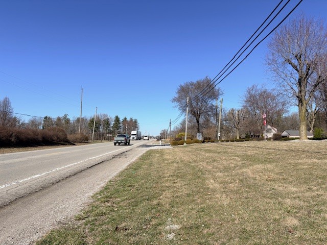 Near 9600 Bluffton looking north