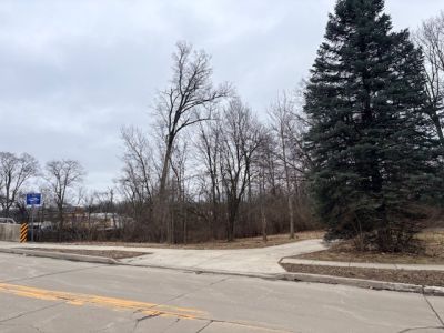Looking South from Hale Ave